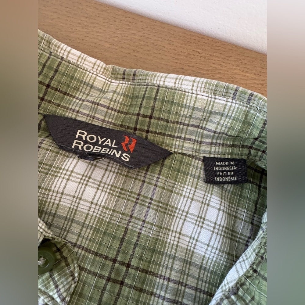 Royal Robbins Olive and White Plaid Button Down Shirt - Picture 5 of 7